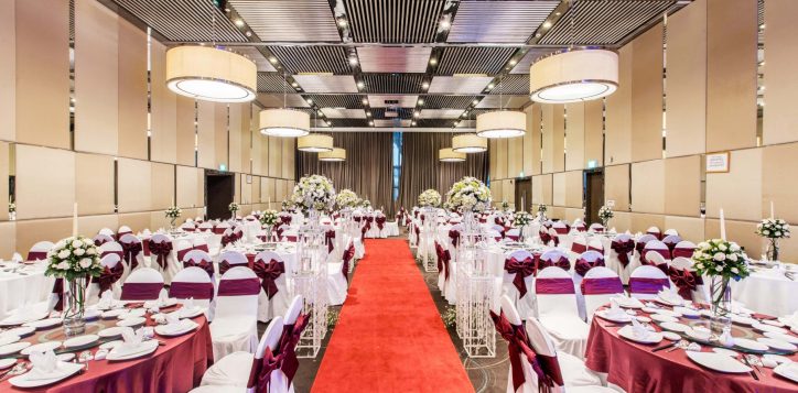ballroom-full-wedding-set-up-2-copy-2