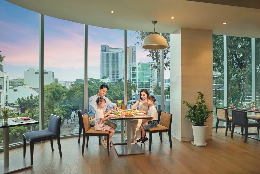 Food Exchange Restaurant - Seafood Buffet - Novotel Saigon Centre