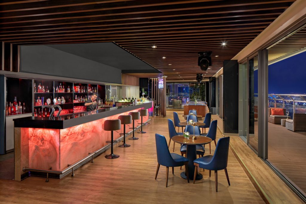 OnTop Bar - Stunning Views Of Saigon Skyline | Novotel Saigon Centre
