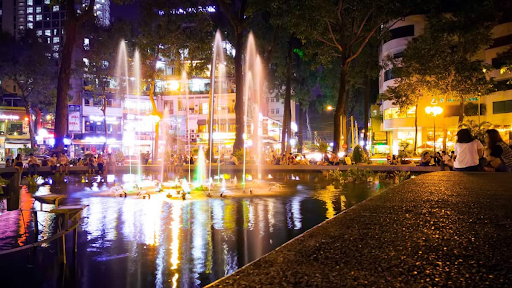 quan sát nhịp sống sài gòn